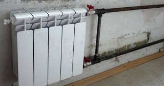 Установка биметаллических радиаторов отопления в квартире в Шелехове - от 2112 руб.