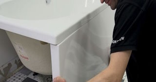 Установка экрана под ванну - цена за работу от 4224 руб. в Шелехове